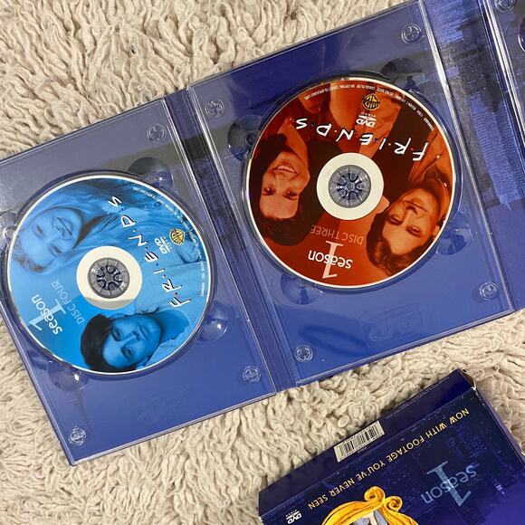 Friends Season 1 Full Disc Set Tested - Picture 4 of 4